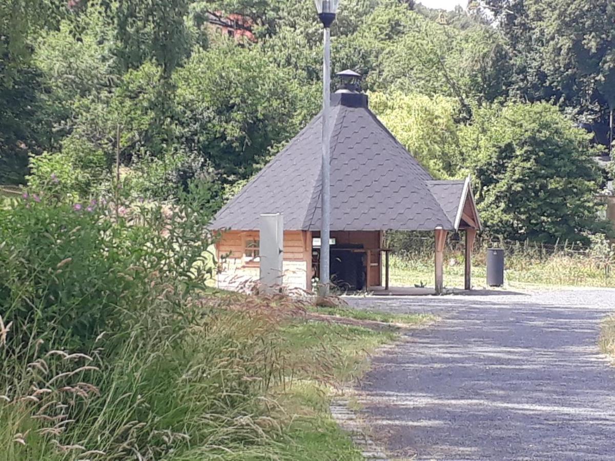 Ruhige Ferienwohnung Im Gutshaus Niederorschel Exteriér fotografie